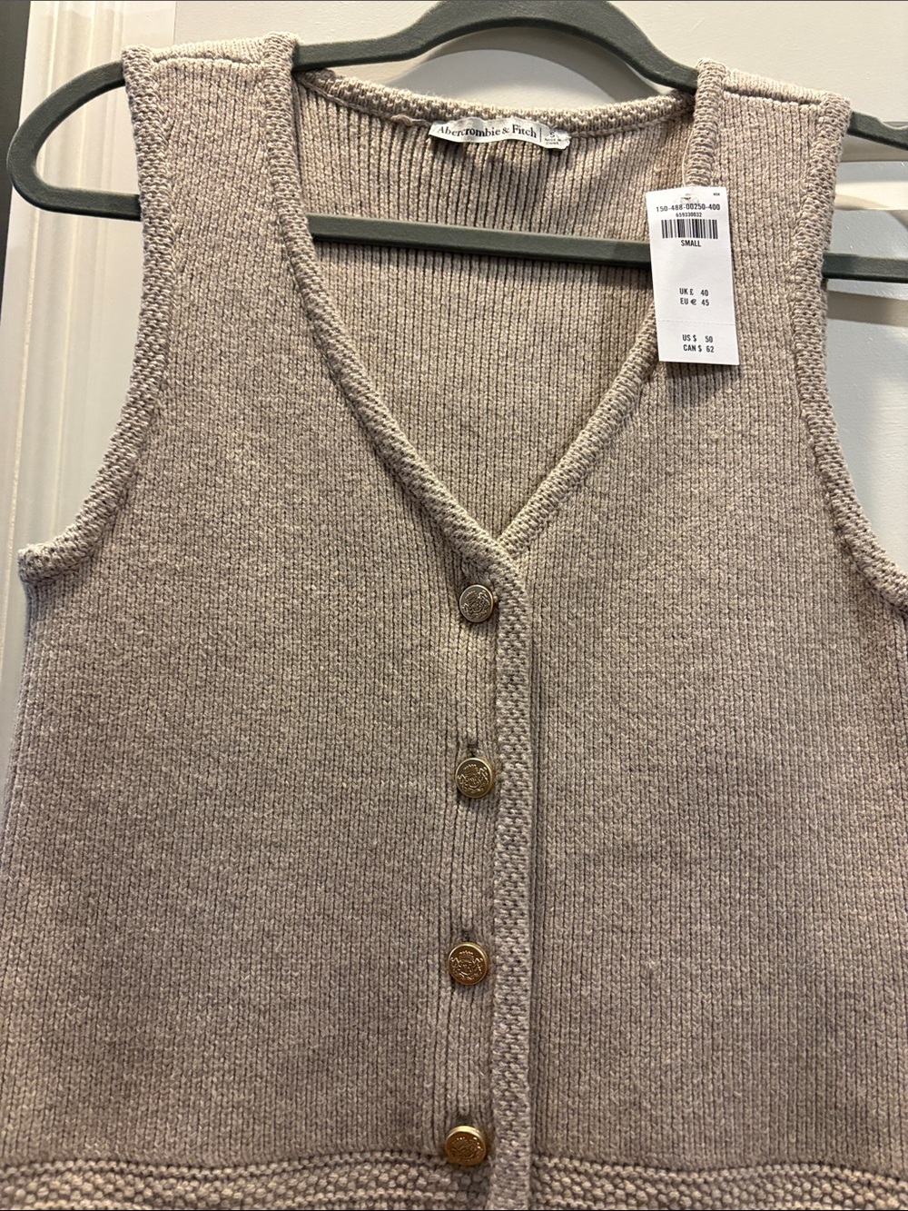 Abercrombie & Fitch tan knit vest